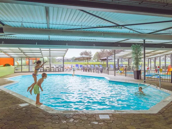 The indoor pool at Roan campsite 't Veld.