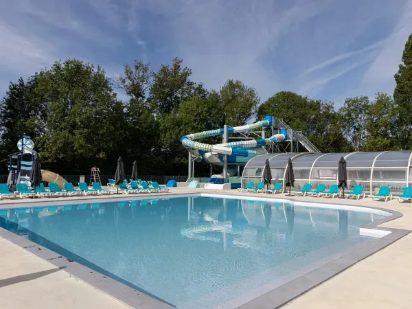 Swimming pool at Roan camping Domaine de la Brèche.